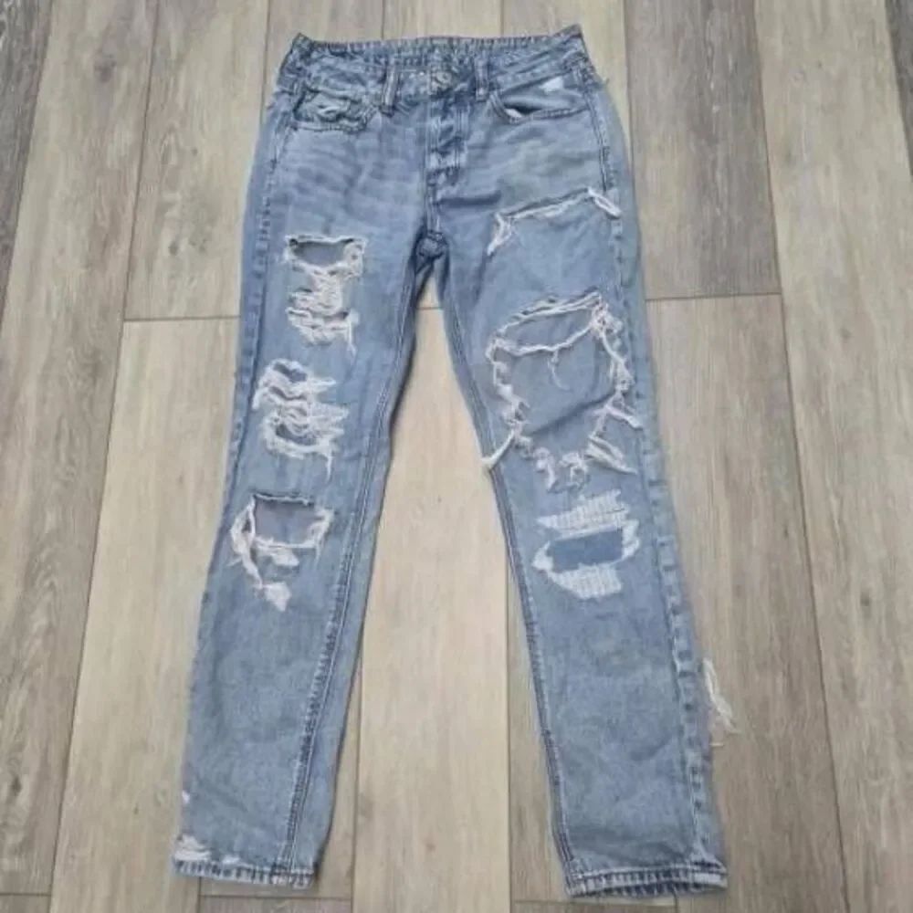 American Eagle super ripped distressed Tom Girl jeans sz 2 high waist 100% cotto